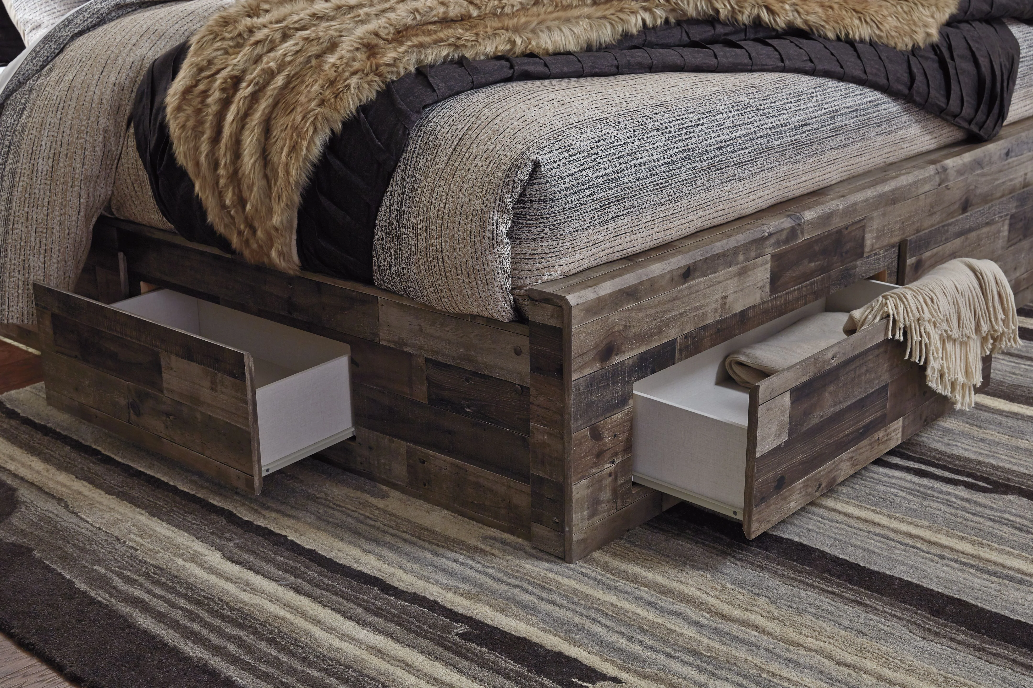 Derekson - Panel Bed - Image 24